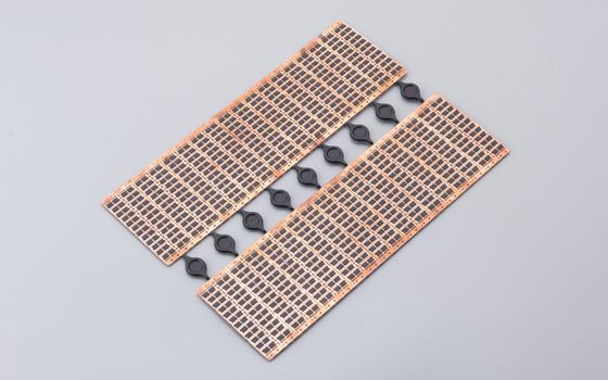 ISO9001 Halbleiterformmaschine Chip-Injektionstransferformmaschine